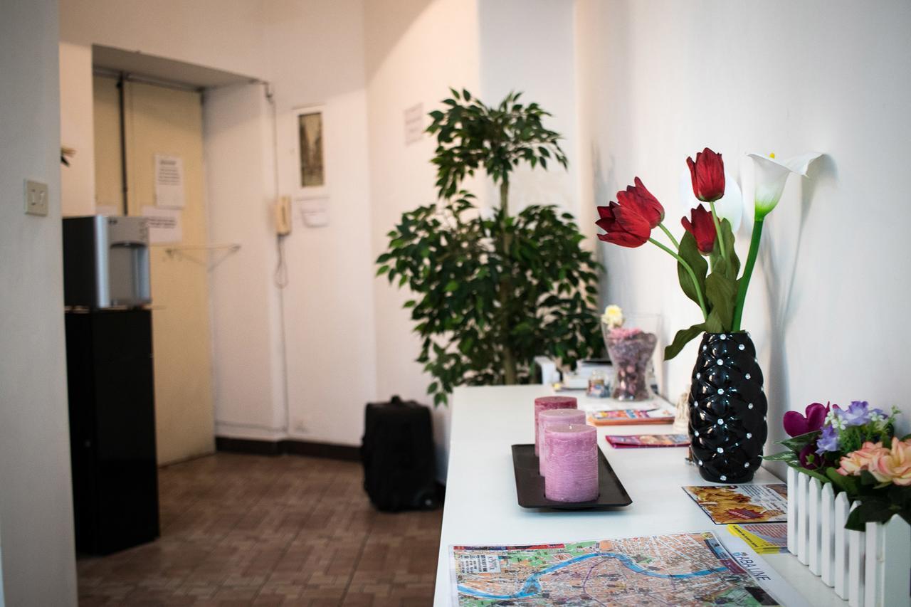 Hosting Flats Guest House Rome Extérieur photo